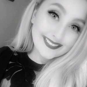 Meet your Posher, Tayler